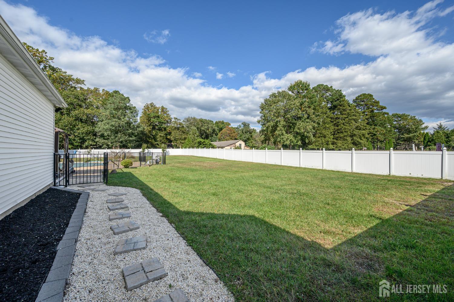 14 Lauren Lane Plumsted NJ 08533