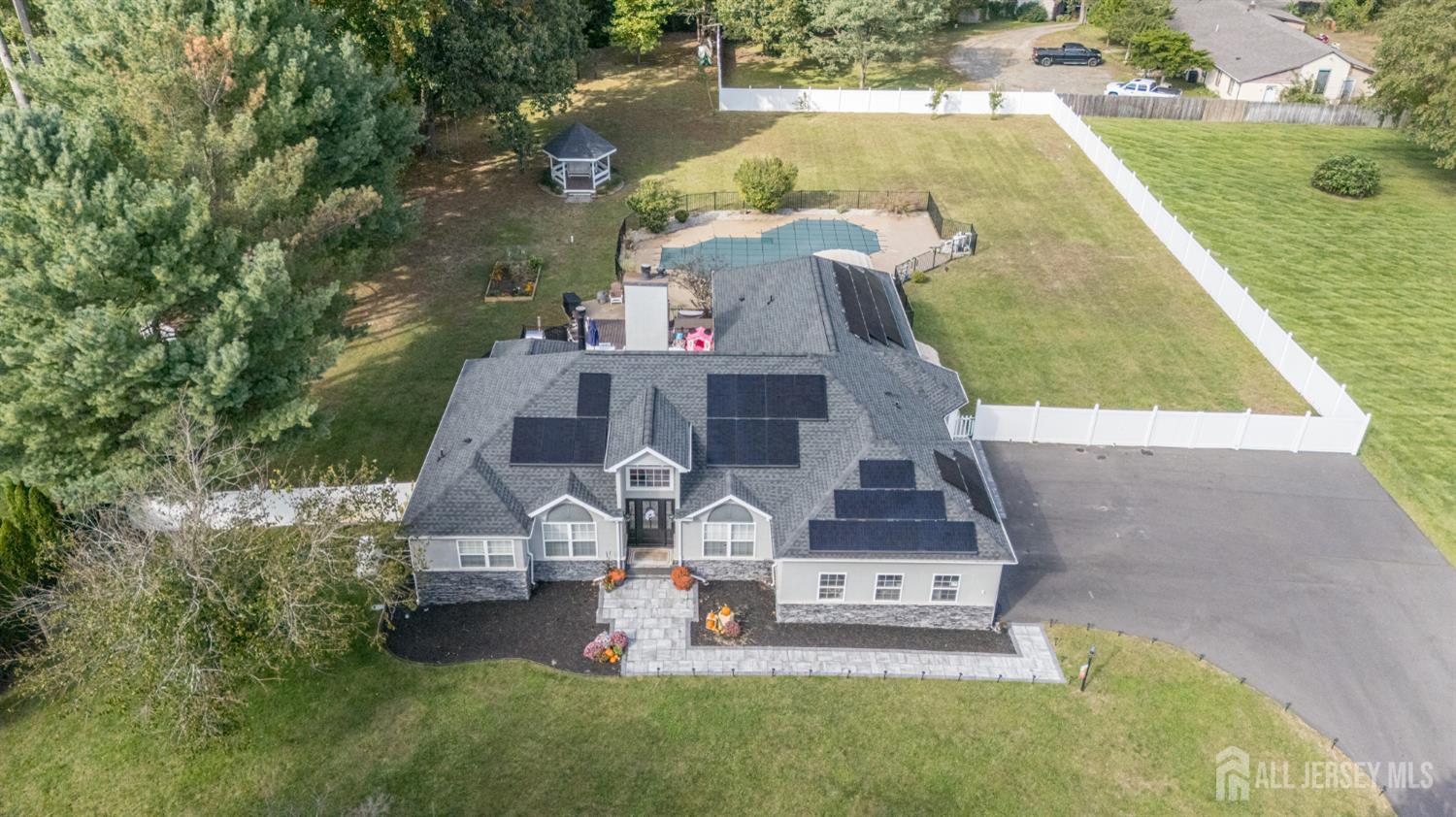 14 Lauren Lane Plumsted NJ 08533