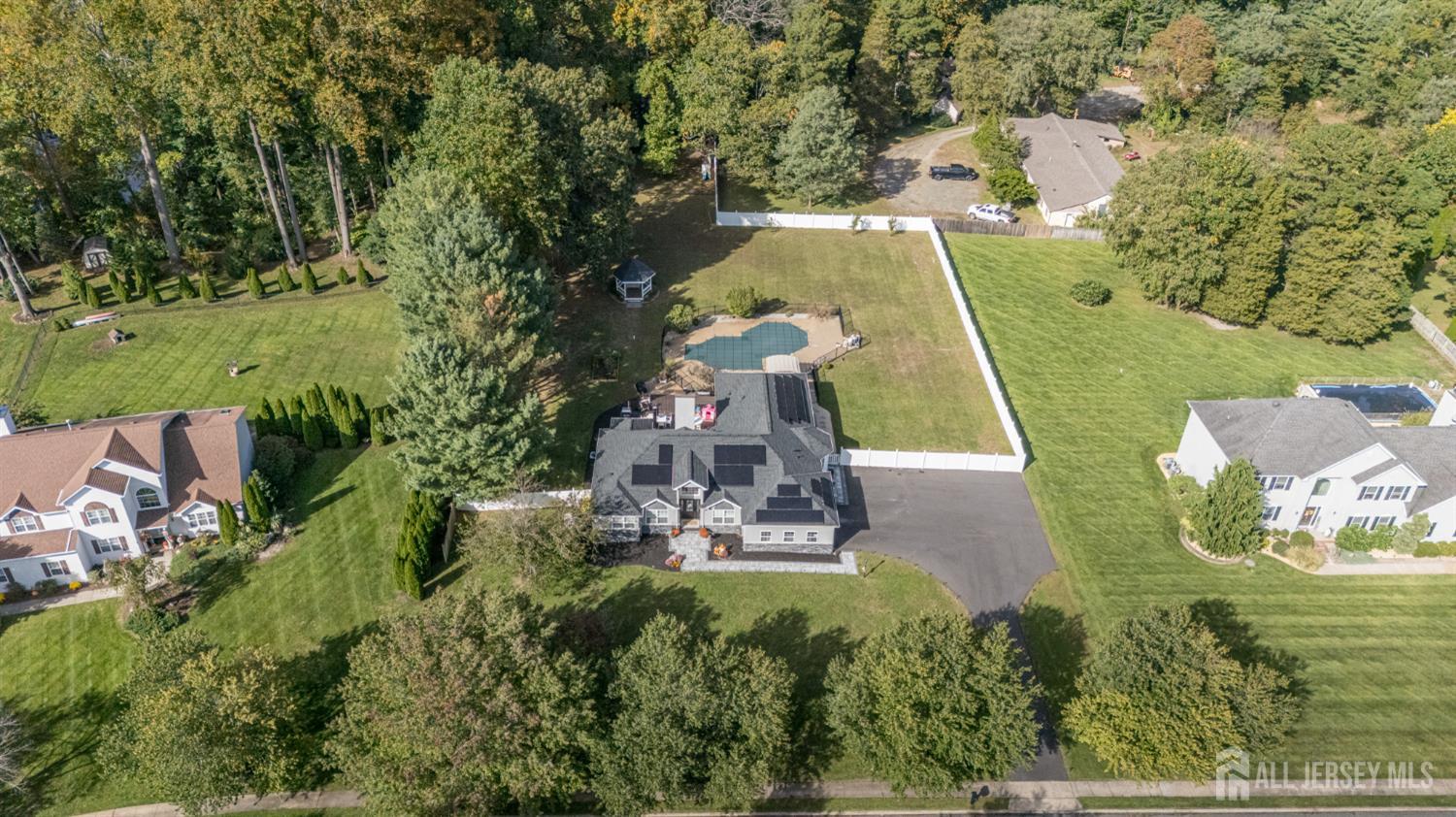 14 Lauren Lane Plumsted NJ 08533