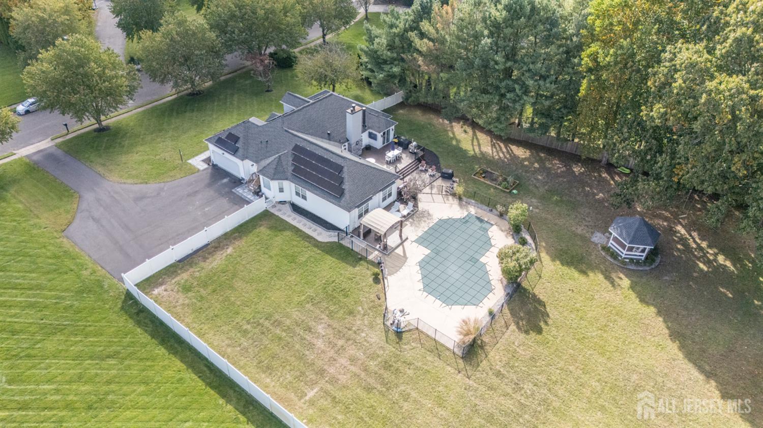 14 Lauren Lane Plumsted NJ 08533