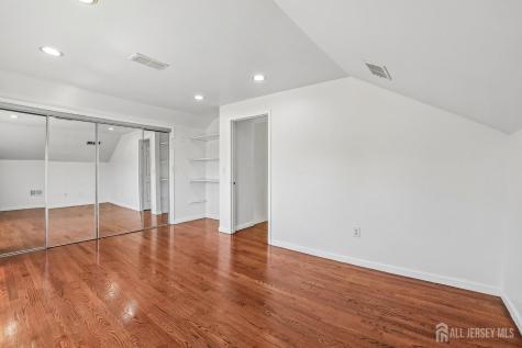 366 Jeffries Street Perth Amboy NJ 08861