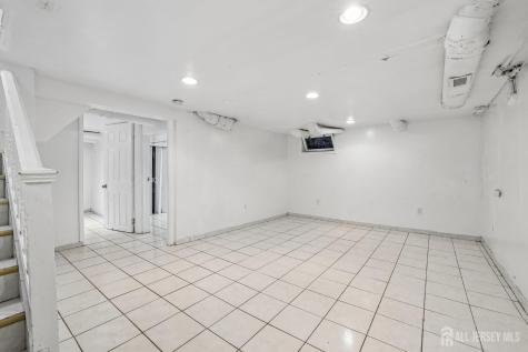 366 Jeffries Street Perth Amboy NJ 08861
