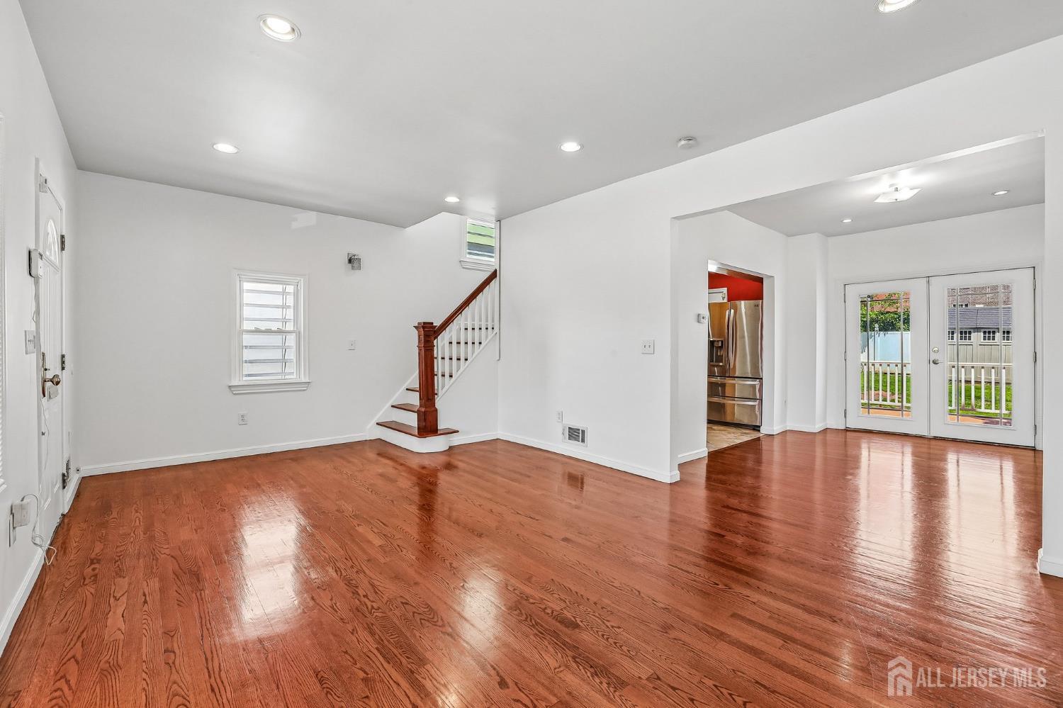 366 Jeffries Street Perth Amboy NJ 08861