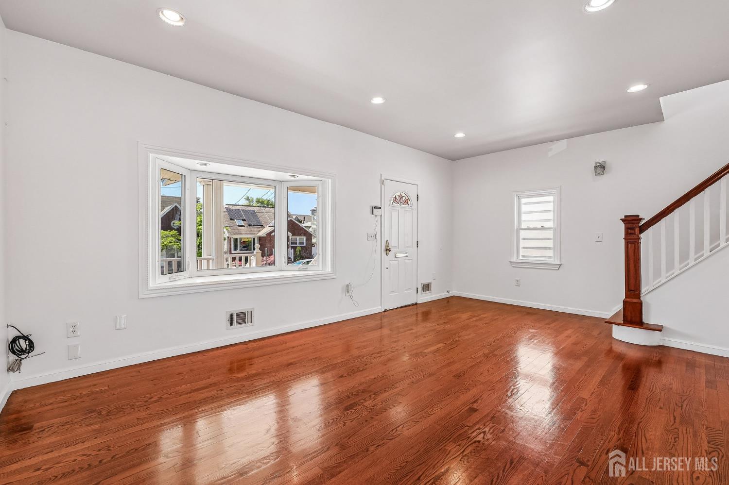 366 Jeffries Street Perth Amboy NJ 08861