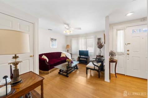 932 Beatrice Parkway Edison NJ 08820
