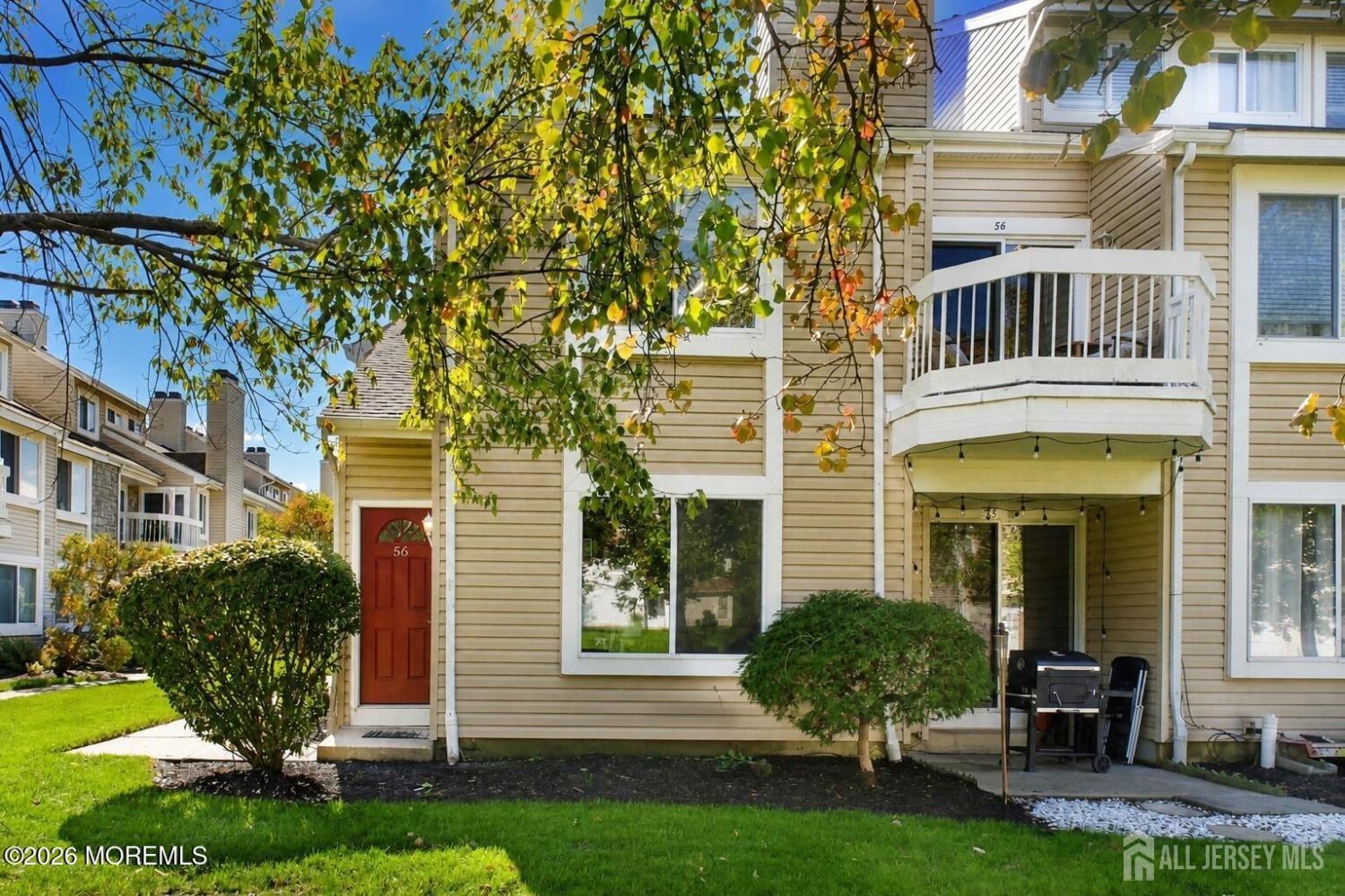56 Farnham Square Parlin NJ 08859