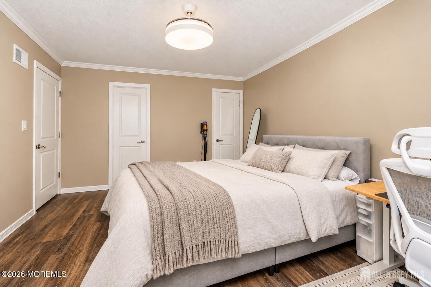 56 Farnham Square Parlin NJ 08859