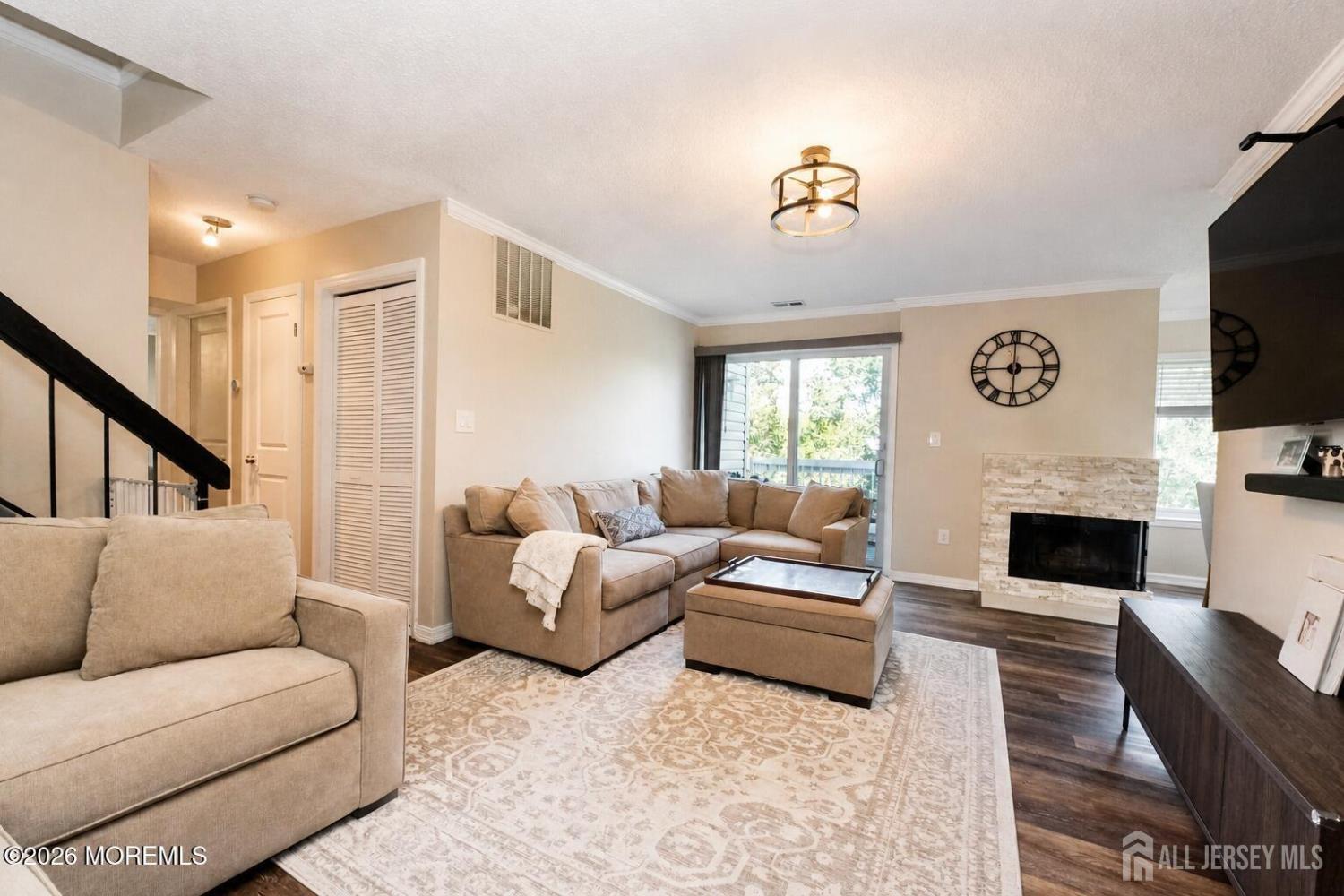 56 Farnham Square Parlin NJ 08859