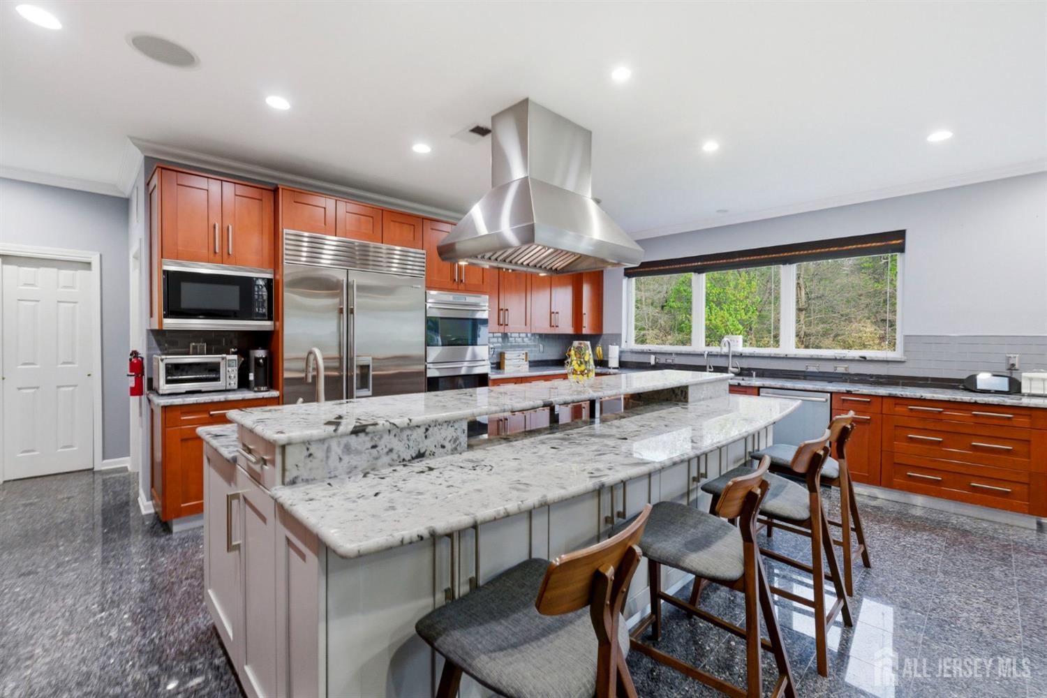5 Robert Court Monroe NJ 08831
