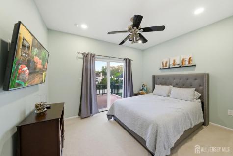 5 Robert Court Monroe NJ 08831