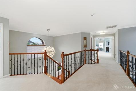 5 Robert Court Monroe NJ 08831