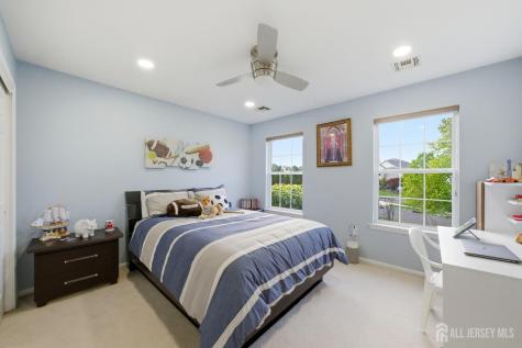 5 Robert Court Monroe NJ 08831