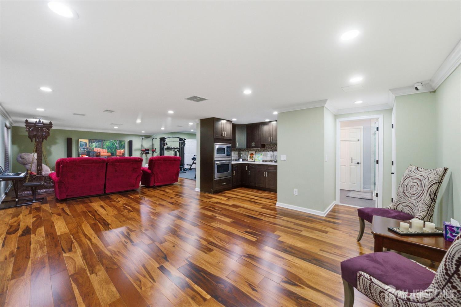5 Robert Court Monroe NJ 08831