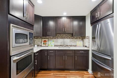 5 Robert Court Monroe NJ 08831