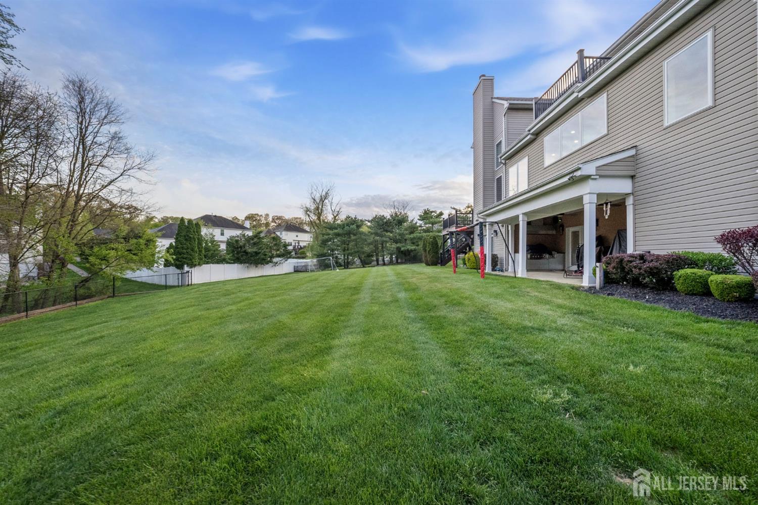 5 Robert Court Monroe NJ 08831