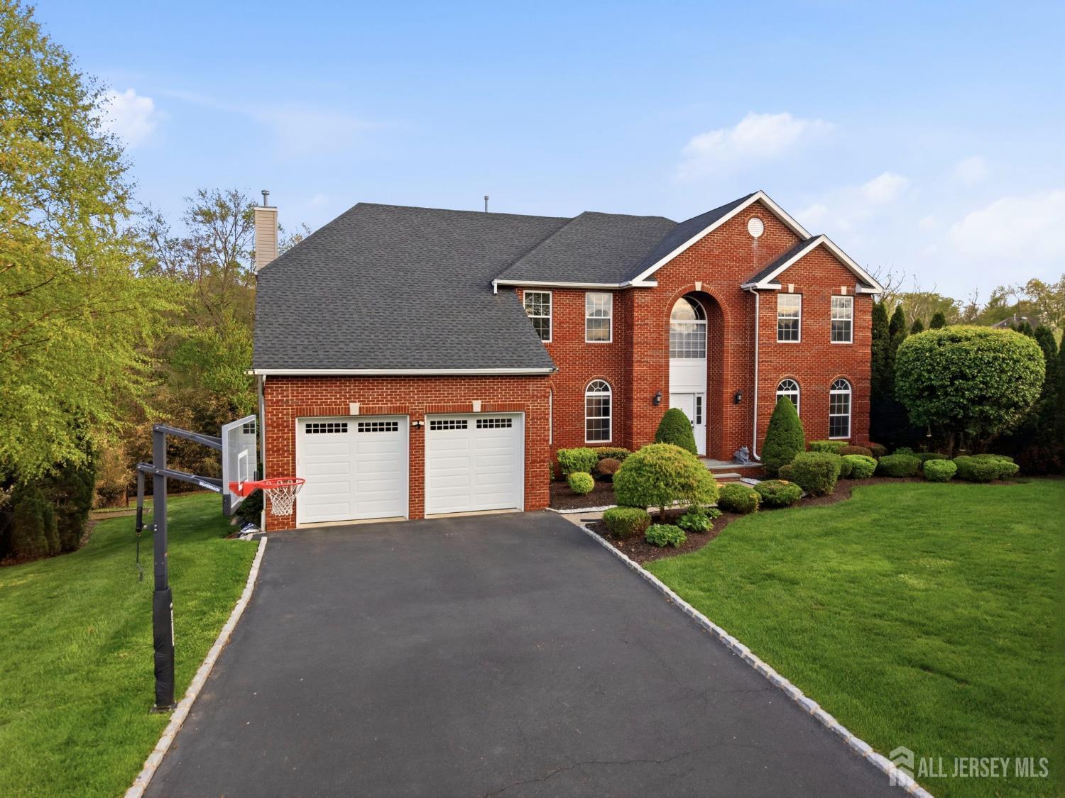5 Robert Court Monroe NJ 08831