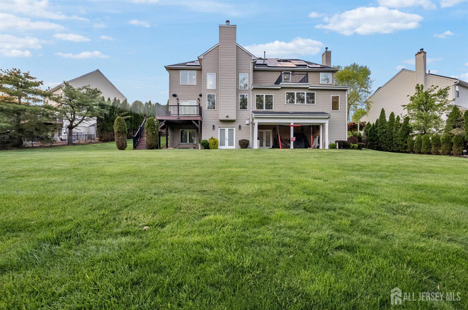 5 Robert Court Monroe NJ 08831