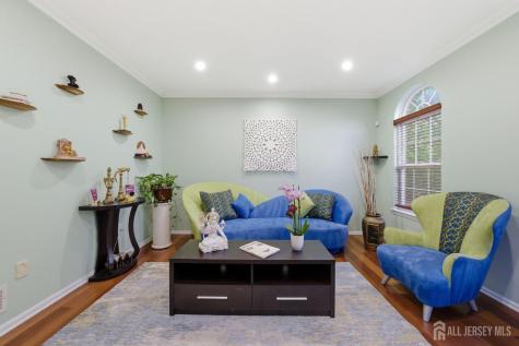 5 Robert Court Monroe NJ 08831