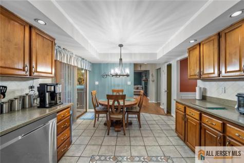 266 Wyoming Avenue Spotswood NJ 08884