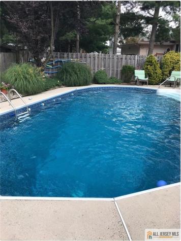 266 Wyoming Avenue Spotswood NJ 08884