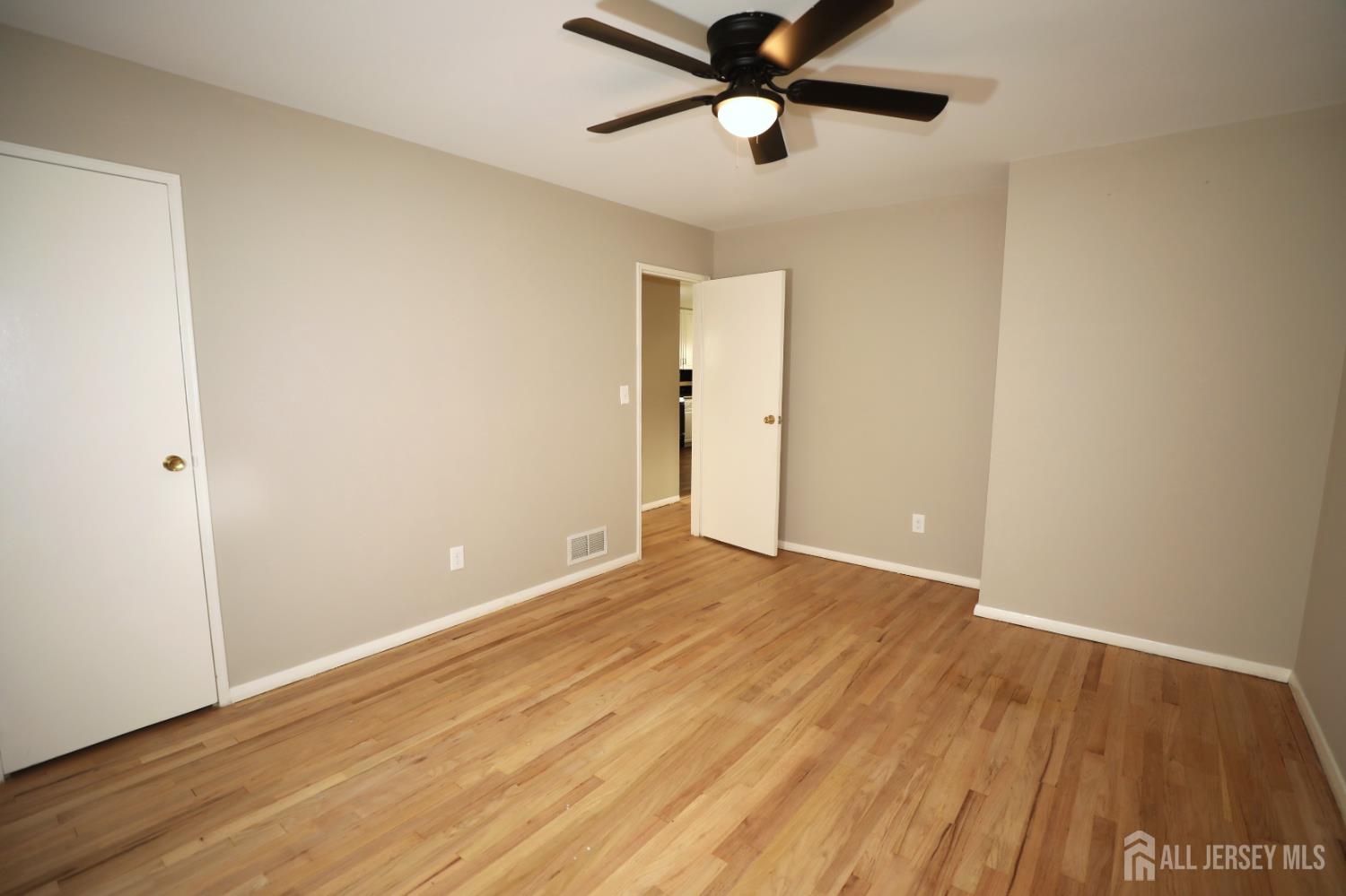6 Jasko Court South Amboy NJ 08879