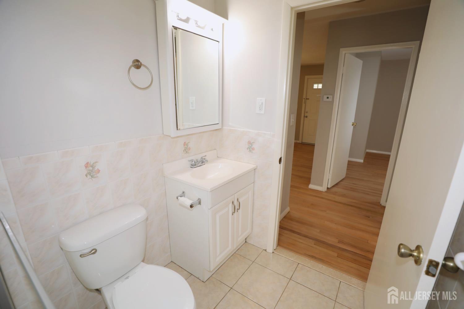6 Jasko Court South Amboy NJ 08879