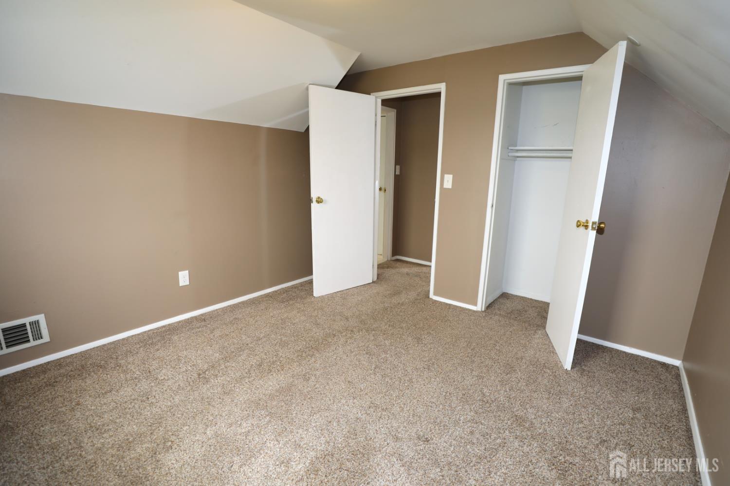 6 Jasko Court South Amboy NJ 08879