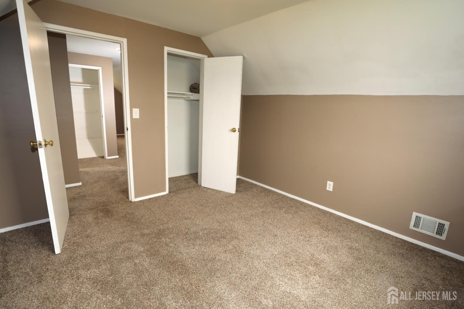 6 Jasko Court South Amboy NJ 08879