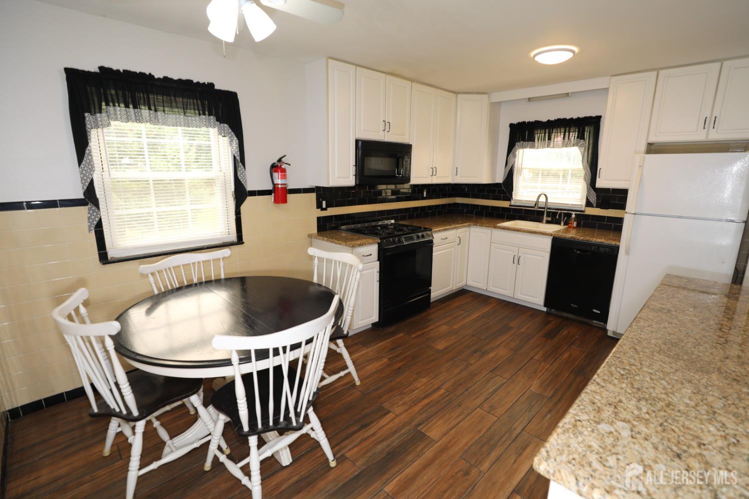 6 Jasko Court South Amboy NJ 08879