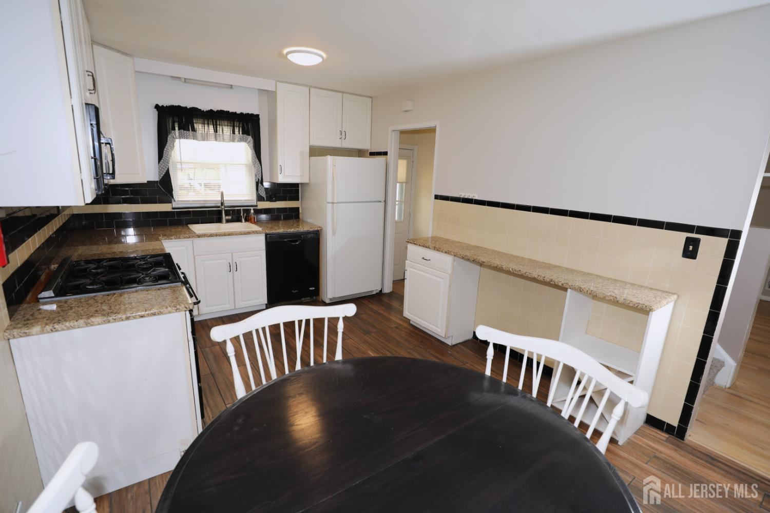 6 Jasko Court South Amboy NJ 08879