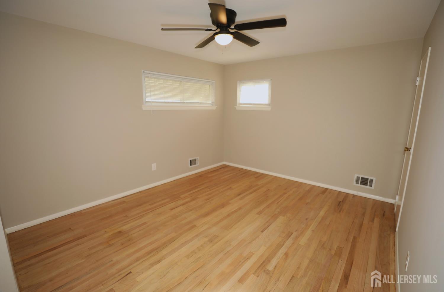 6 Jasko Court South Amboy NJ 08879