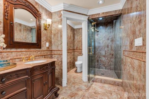 37 Berkshire Way East Brunswick NJ 08816