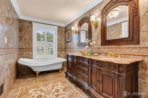 37 Berkshire Way East Brunswick NJ 08816