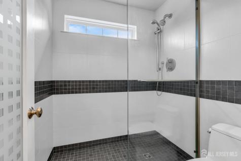 37 Berkshire Way East Brunswick NJ 08816