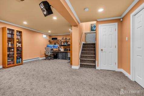 37 Berkshire Way East Brunswick NJ 08816
