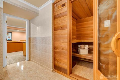 37 Berkshire Way East Brunswick NJ 08816