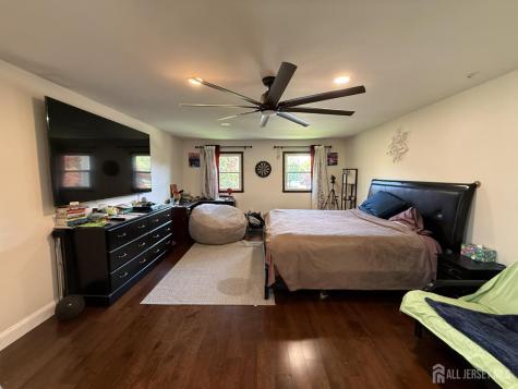 4 Fern Court North Brunswick NJ 08902