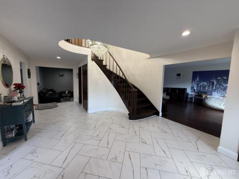 4 Fern Court North Brunswick NJ 08902