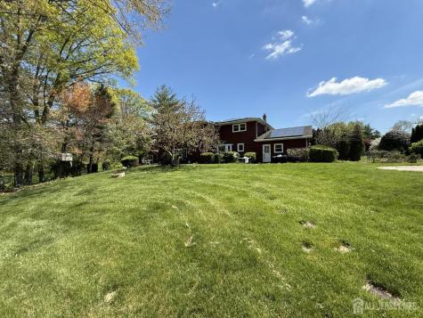 4 Fern Court North Brunswick NJ 08902