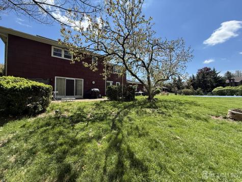 4 Fern Court North Brunswick NJ 08902