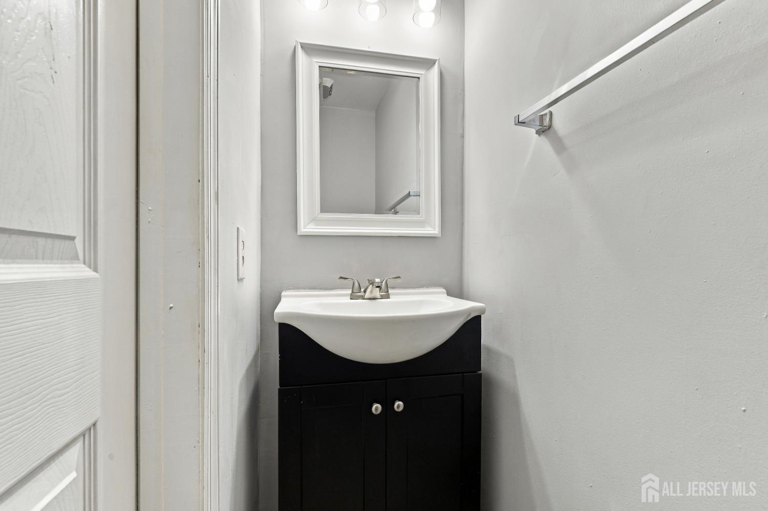 1 Dogwood Drive Edison NJ 08820