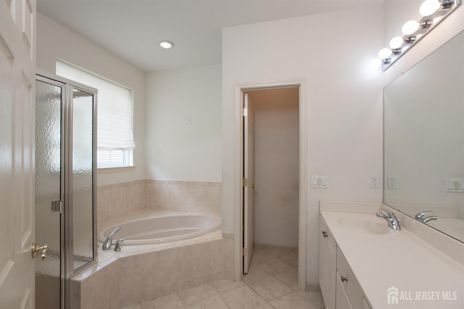 417 Melrose Way Monroe NJ 08831