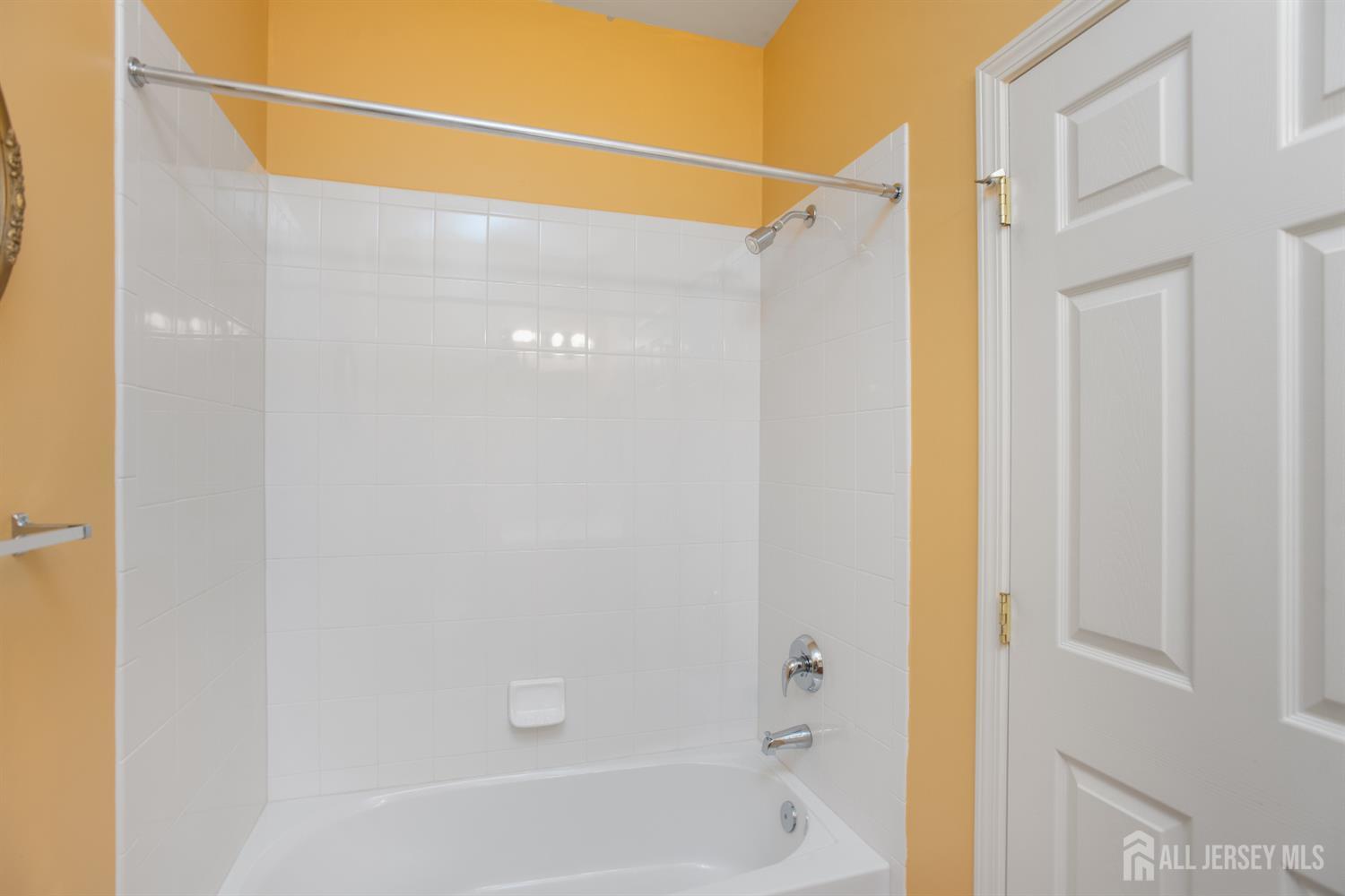 417 Melrose Way Monroe NJ 08831