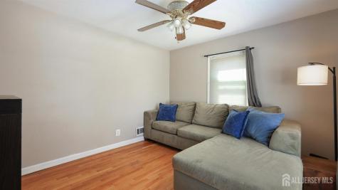 333 Giles Avenue Middlesex NJ 08846