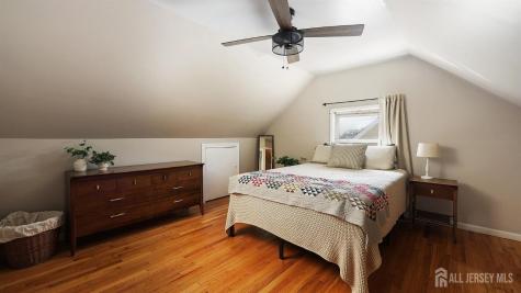 333 Giles Avenue Middlesex NJ 08846