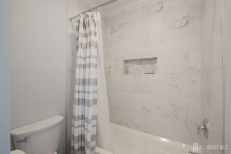 20 Waverly Street Keyport NJ 07735