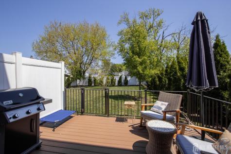 20 Waverly Street Keyport NJ 07735