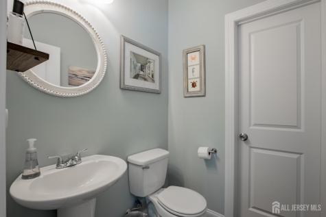 20 Waverly Street Keyport NJ 07735
