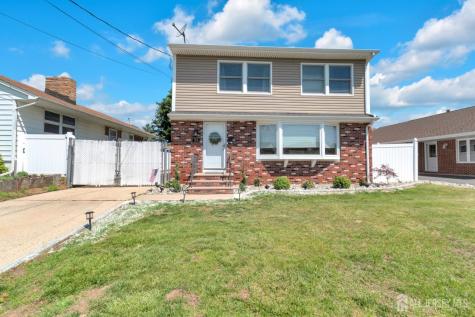 35 Furman Avenue Sayreville NJ 08872