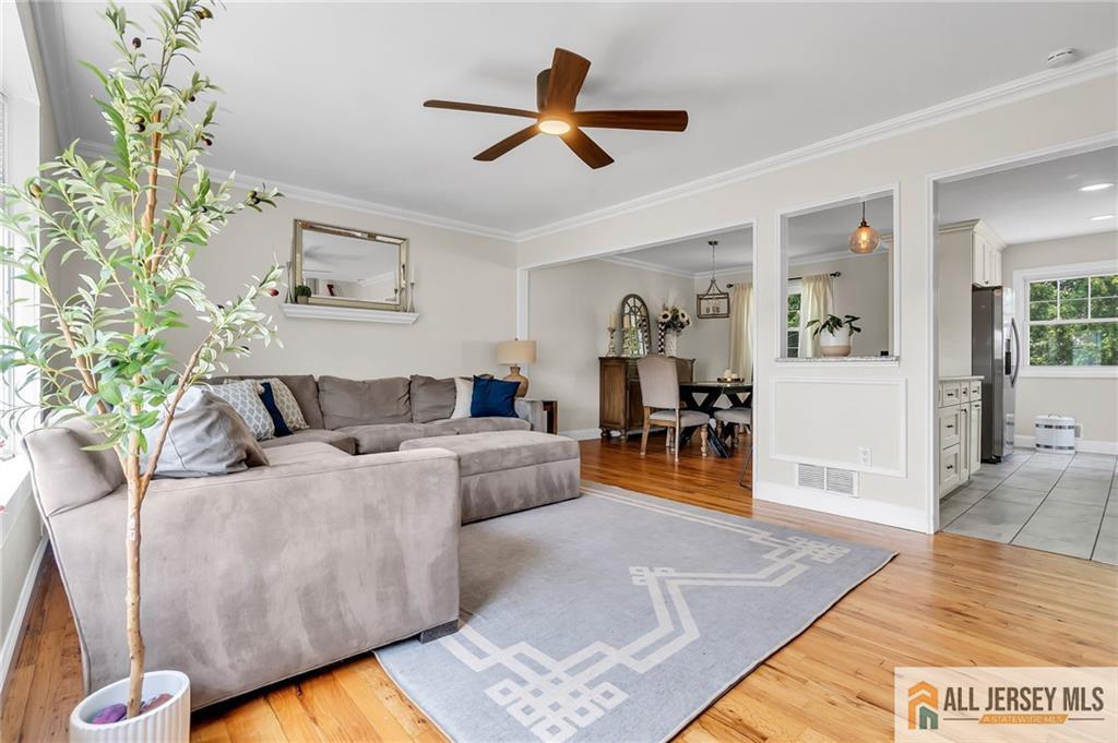 25 Fanwood Drive Sayreville NJ 08872